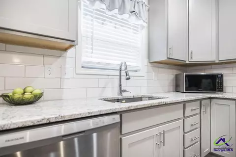 Kitchen - 4580 Capulet Ct, Forsyth, GA 31029 photo 5 of 5