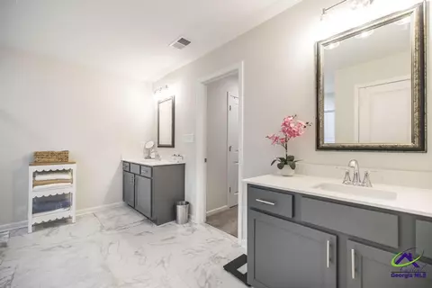 Bath - 4580 Capulet Ct, Forsyth, GA 31029 photo 4 of 4