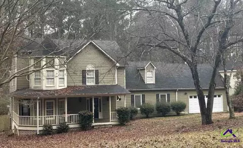 125 Picketts Lake Dr, Acworth, GA 30101
