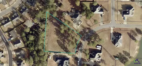 3004 Cellar Ln, Perry, GA 31069