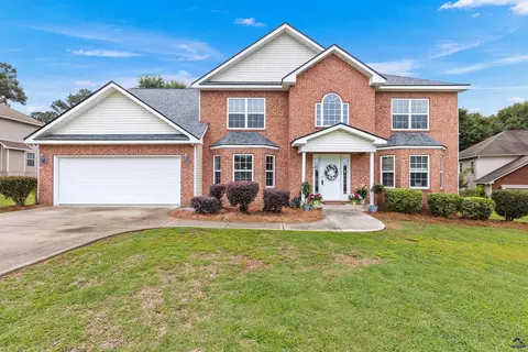 205 Olde Hickory Cir, Bonaire, GA 31005