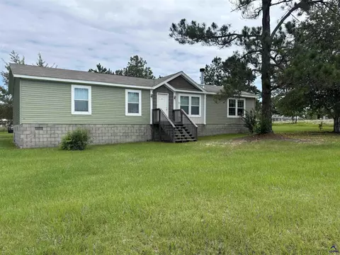 84 Laryn Ln, Eastman, GA 31023