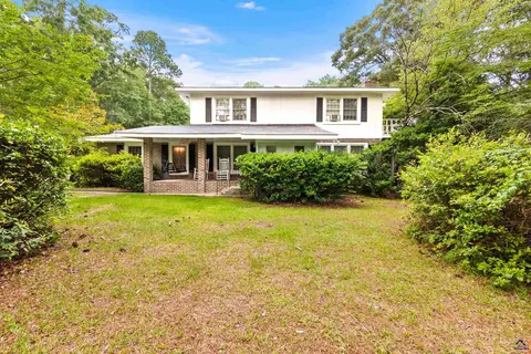 119 Quail Run Dr, Warner Robins, GA 31088