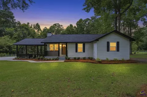 400 N Lake Dr, Perry, GA 31069