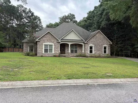 117 Waters Edge Ct, Kathleen, GA 31047