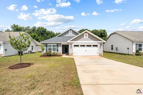 107 Red Tail Cir, Byron, GA 31008