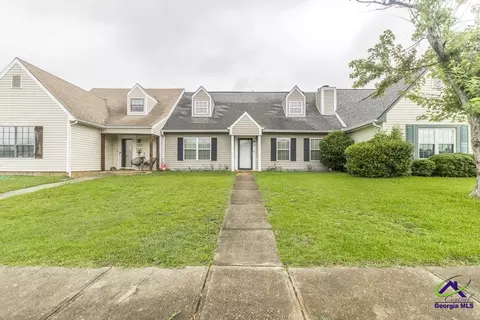 132 Sussex Dr, Warner Robins, GA 31088
