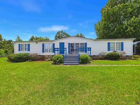 360 Hayes Rd, Byron, GA 31008