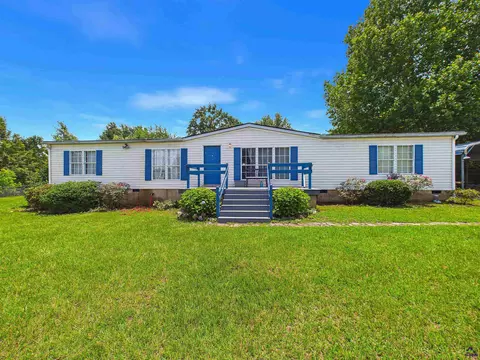 360 Hayes, Byron, GA 31008