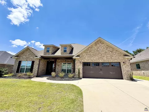 410 Hawks Nest Dr, Kathleen, GA 31047