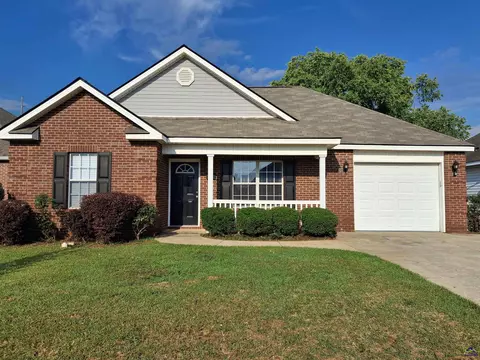 105 Montciello Dr, Byron, GA 31008