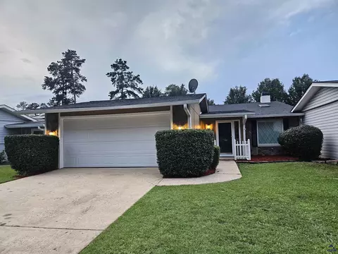 144 Pleasant Hill Ct, Warner Robins, GA 31088