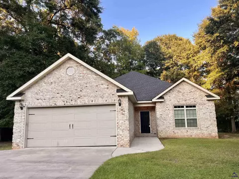 102 Village Walk, Centerville, GA 31028