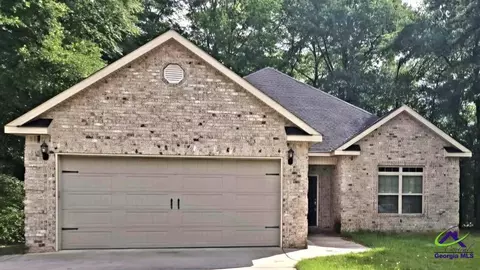 102 Village Walk, Centerville, GA 31028