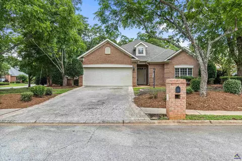 101 Orchard Ln, Centerville, GA 31028
