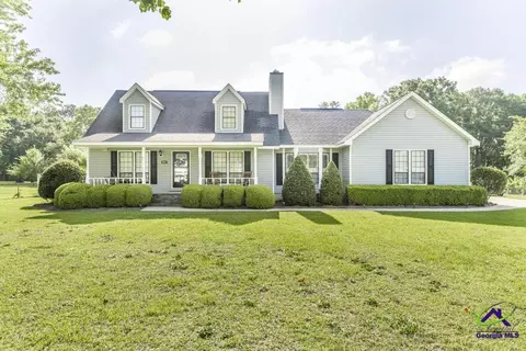 107 S Springs Dr, Bonaire, GA 31005