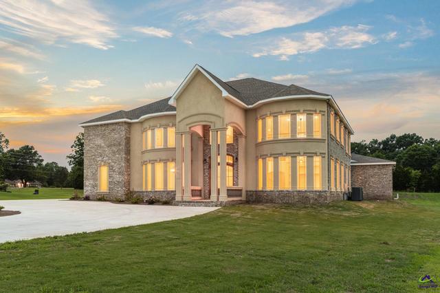 203 Highland Park Dr, Bonaire, GA 31005