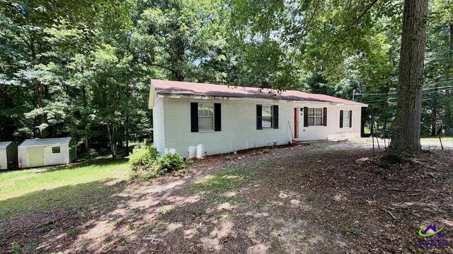 170 Graystone Cir, Macon, GA 31211