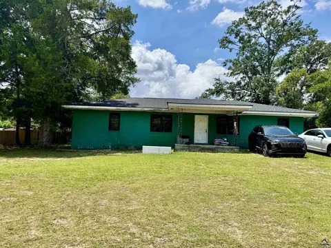 24 Walter Barrett Rd, Mc Rae, GA 31055