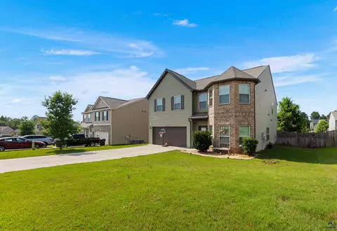 Exterior - 212 Tyndall Way, Perry, GA 31069 photo 4 of 14