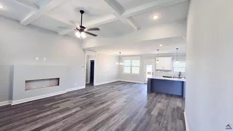 Living - 302 Firelight Way, Byron, GA 31008 photo 1 of 2
