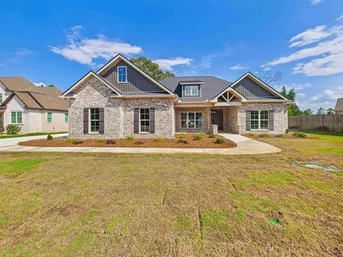 107 Colton Dr, Bonaire, GA 31005
