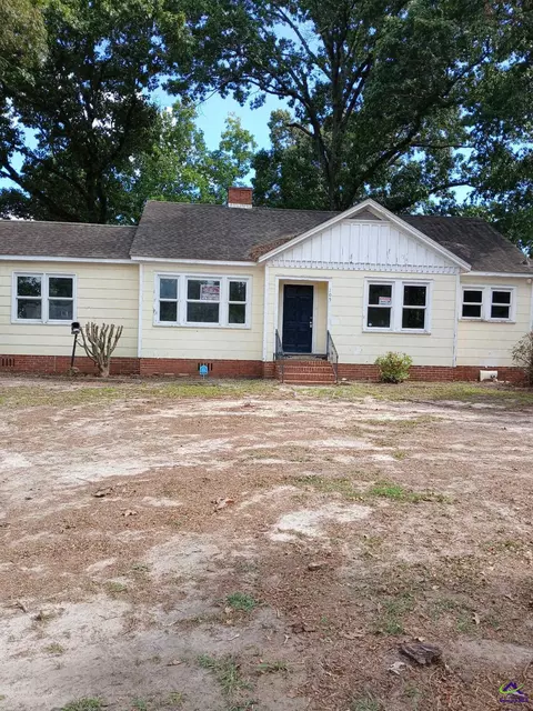 105 Mimosa Dr, Warner Robins, GA 31093