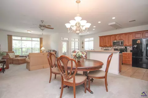 161 Turning Leaf Ln, Perry, GA 31069 photo 4