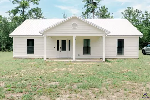 Exterior - 595 Flathead Rd, Vienna, GA 31092 photo 2 of 3