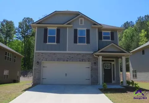 304 Magnolia Villas Dr, Cornelia, GA 30531