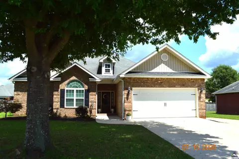 413 Green Island Rd, Bonaire, GA 31005
