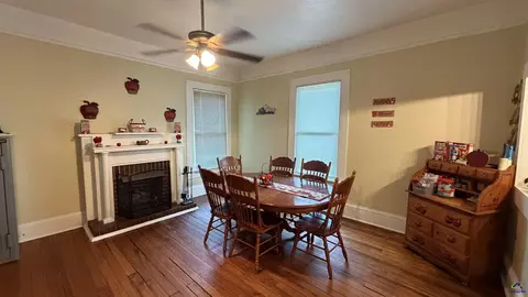 Dining - 910 Laurel Ave, Macon, GA 31211 photo 2 of 2