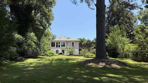 Exterior - 910 Laurel Ave, Macon, GA 31211 photo 10 of 11