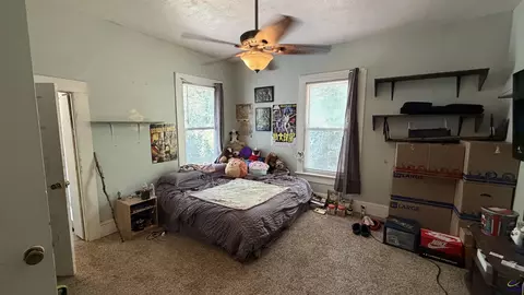 Bedroom - 910 Laurel Ave, Macon, GA 31211 photo 6 of 9
