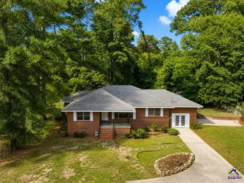 723 Winchester Cir, Macon, GA 31210