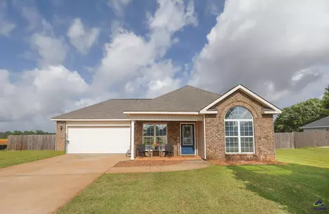 101 Lavendar Ln, Perry, GA 31069