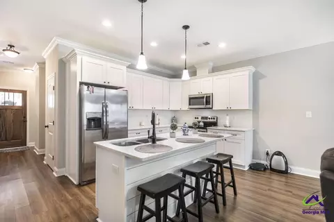 Kitchen - 309 Charles Gray Blvd, Perry, GA 31069 photo 2 of 5