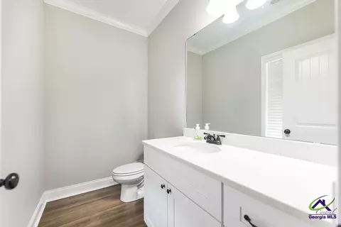 Bath - 309 Charles Gray Blvd, Perry, GA 31069 photo 1 of 3