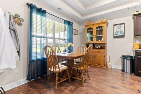 Dining - 406 Stonebrook Cir, Byron, GA 31008 photo 2 of 3