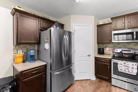 Other - 406 Stonebrook Cir, Byron, GA 31008 photo 6 of 13