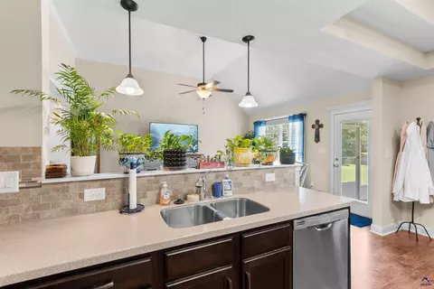 Other - 406 Stonebrook Cir, Byron, GA 31008 photo 5 of 13