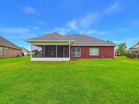 Exterior - 406 Stonebrook Cir, Byron, GA 31008 photo 9 of 14