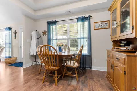 Dining - 406 Stonebrook Cir, Byron, GA 31008 photo 1 of 3