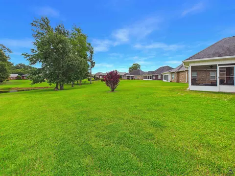 Exterior - 406 Stonebrook Cir, Byron, GA 31008 photo 11 of 14