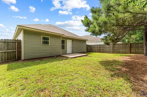 Exterior - 120 Jaybee Dr, Warner Robins, GA 31088 photo 4 of 4
