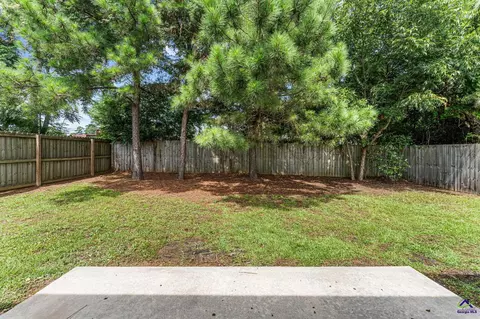 Exterior - 120 Jaybee Dr, Warner Robins, GA 31088 photo 3 of 4