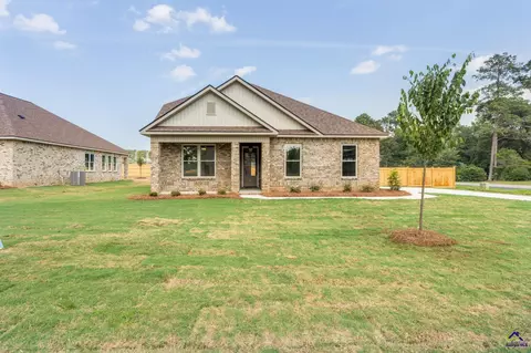 Exterior - 2 Pleasant Oaks Dr, Perry, GA 31069 photo 2 of 2