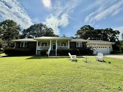 309 Quail Run Dr, Warner Robins, GA 31088