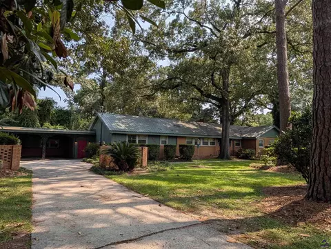 404 Oakview Sq, Warner Robins, GA 31093