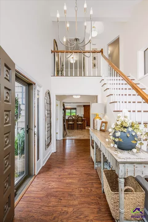 Entry Way - 2021 Laurel Dr, Perry, GA 31069 photo 3 of 11